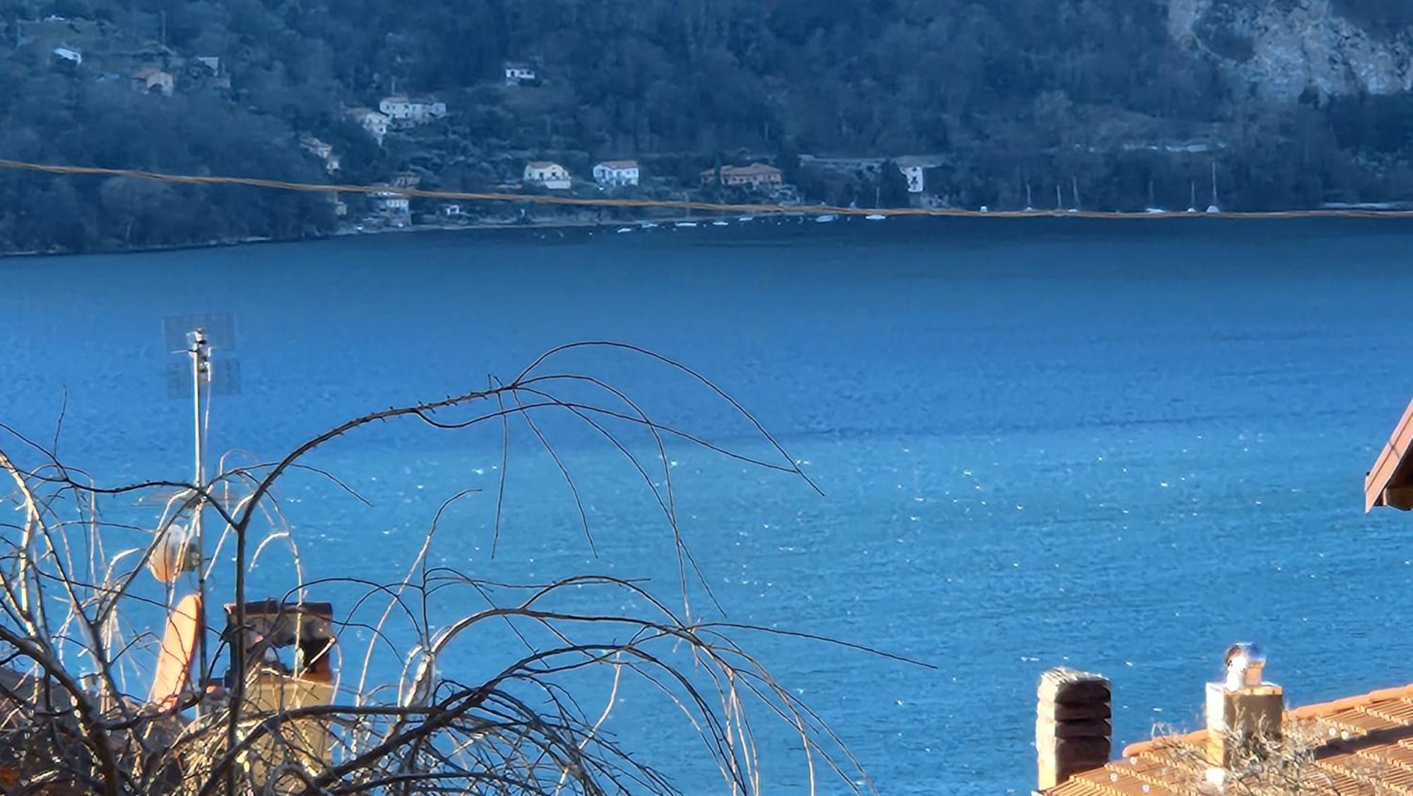 Laura'S Cottage With Lake View, Detached, 5 Kilometers From Varenna Lierna Exteriör bild