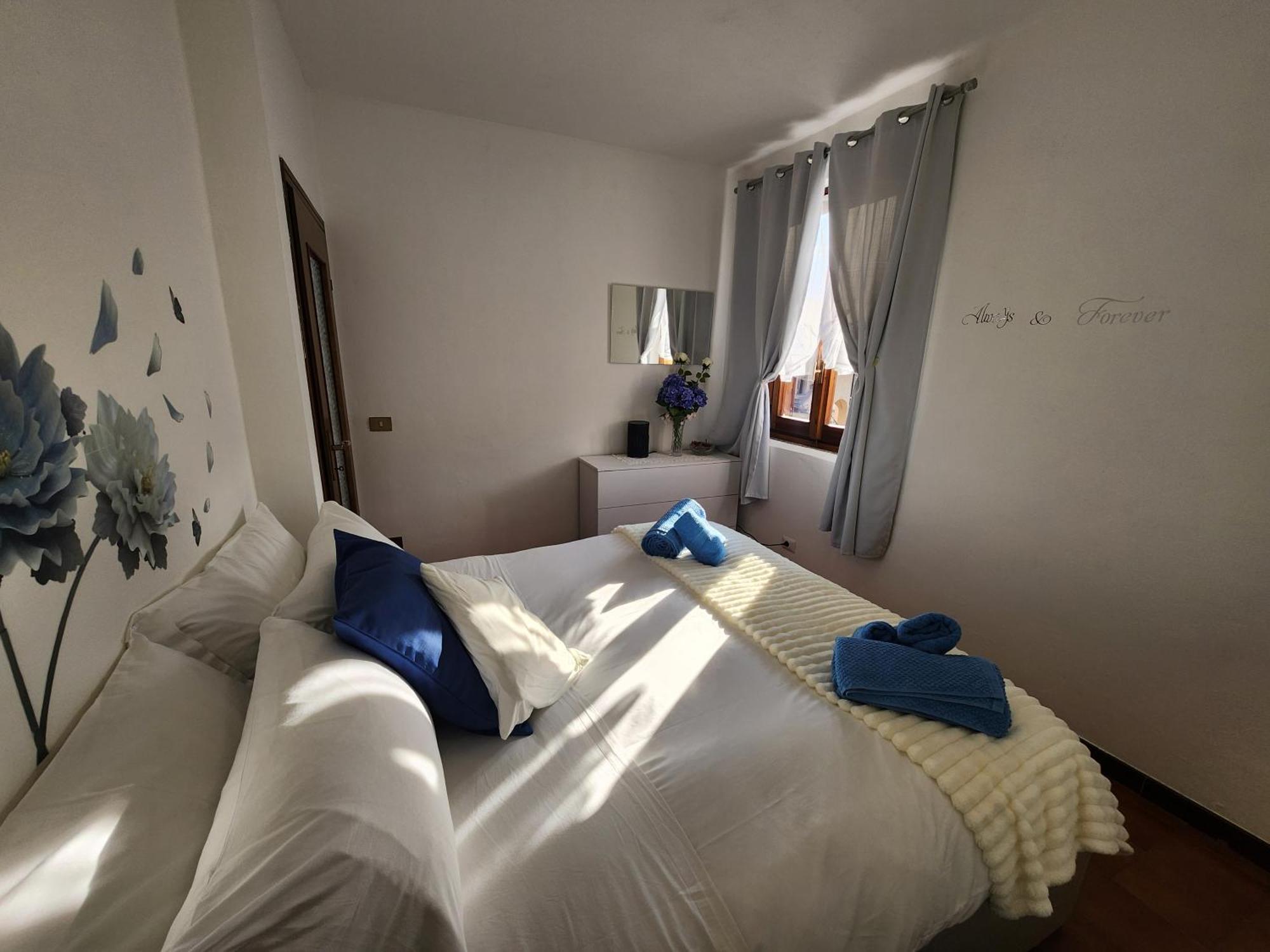 Laura'S Cottage With Lake View, Detached, 5 Kilometers From Varenna Lierna Exteriör bild