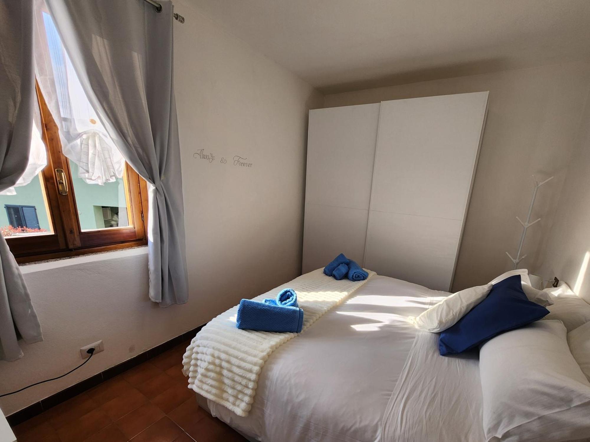 Laura'S Cottage With Lake View, Detached, 5 Kilometers From Varenna Lierna Exteriör bild