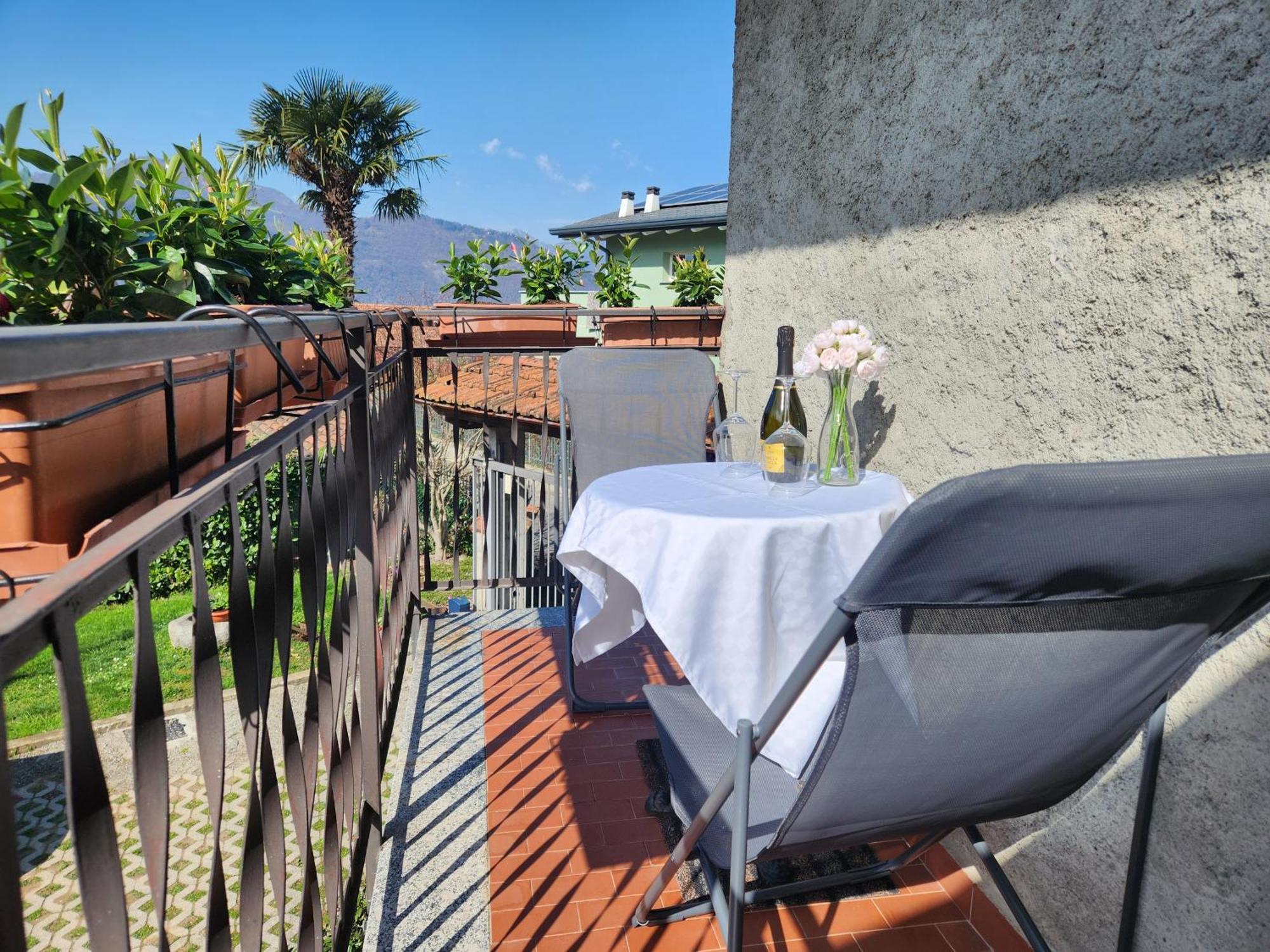 Laura'S Cottage With Lake View, Detached, 5 Kilometers From Varenna Lierna Exteriör bild